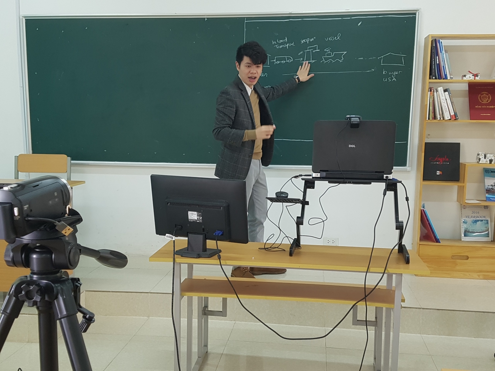 Học đại học từ xa